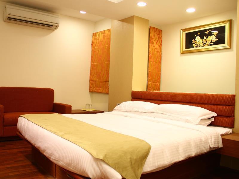 Hotel Collection O 479 Royapettah Chennai